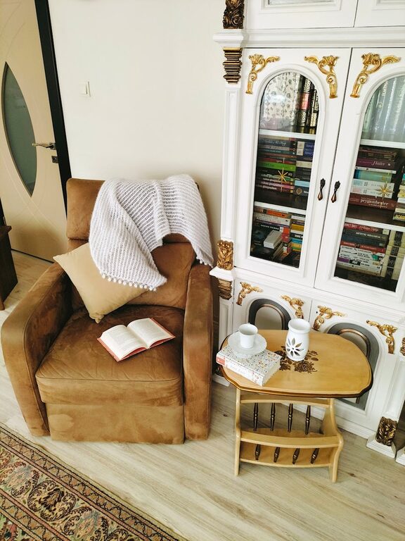 Tips for Creating a Cozy and Inviting Reading Nook at Home